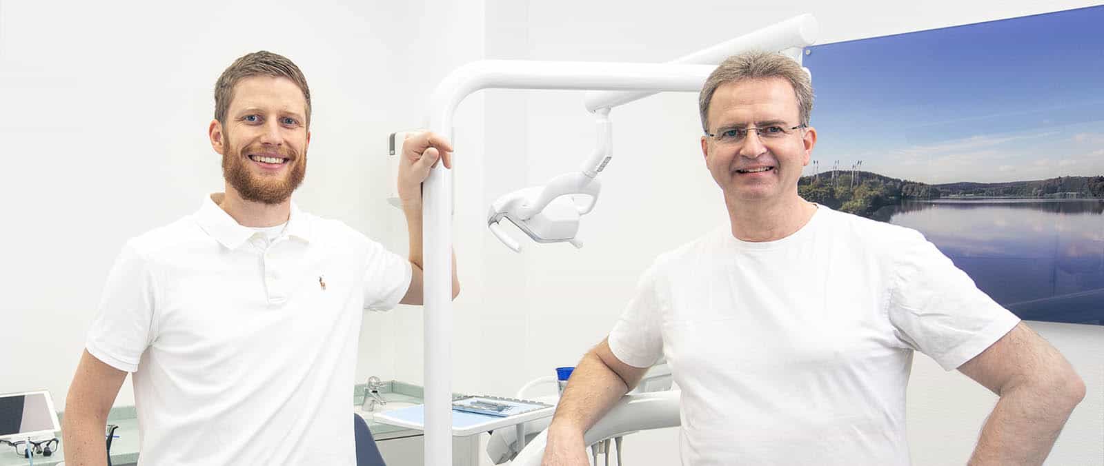 Unsere Zahnärzte Dr. L. Pischel und J. Parchent